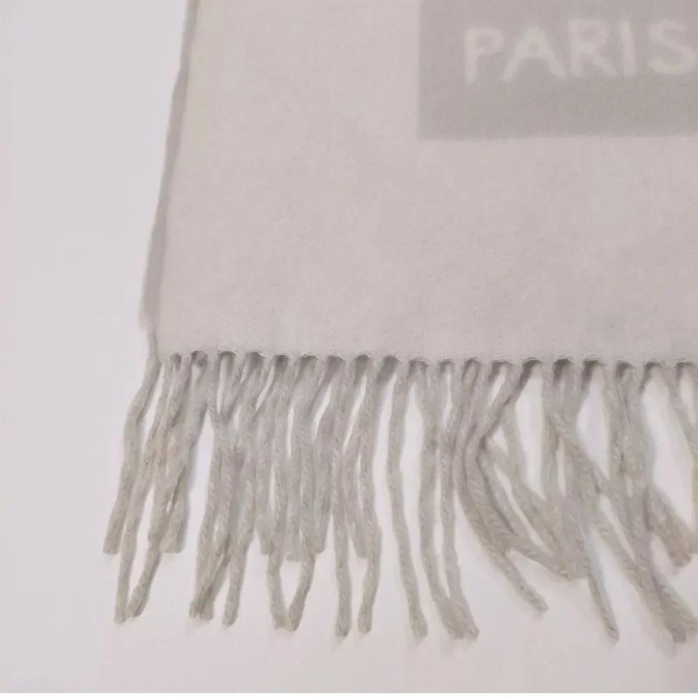 Auth Louis Vuitton Neutrals White / Ivory Gray / Beige Cashmere Baroda Scarf